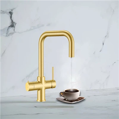 4 i 1 kokande vattenkran